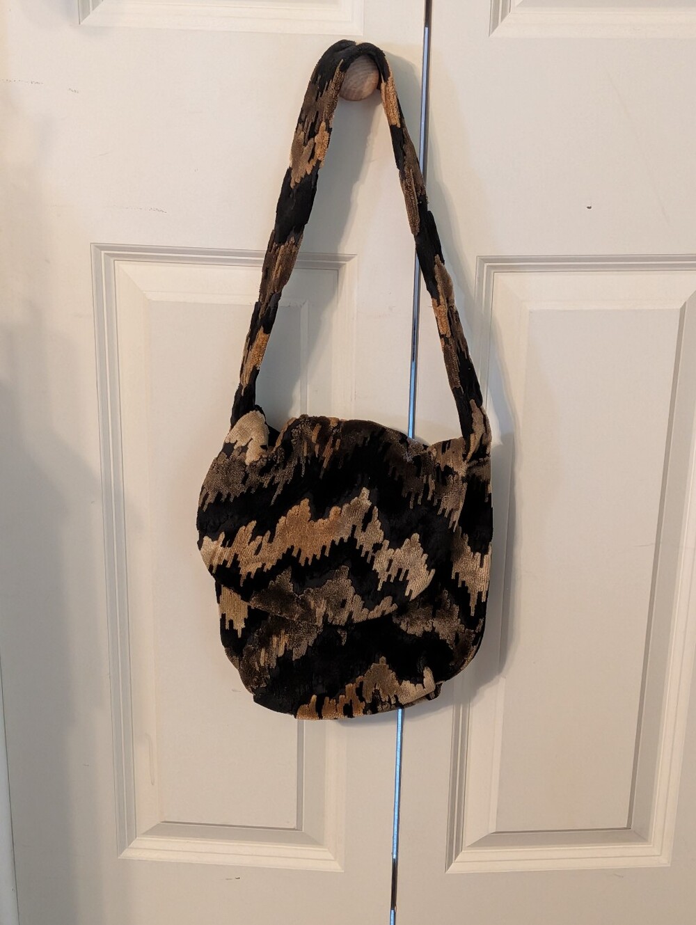 Women's Black and Brown Patterned Shoulder Bag